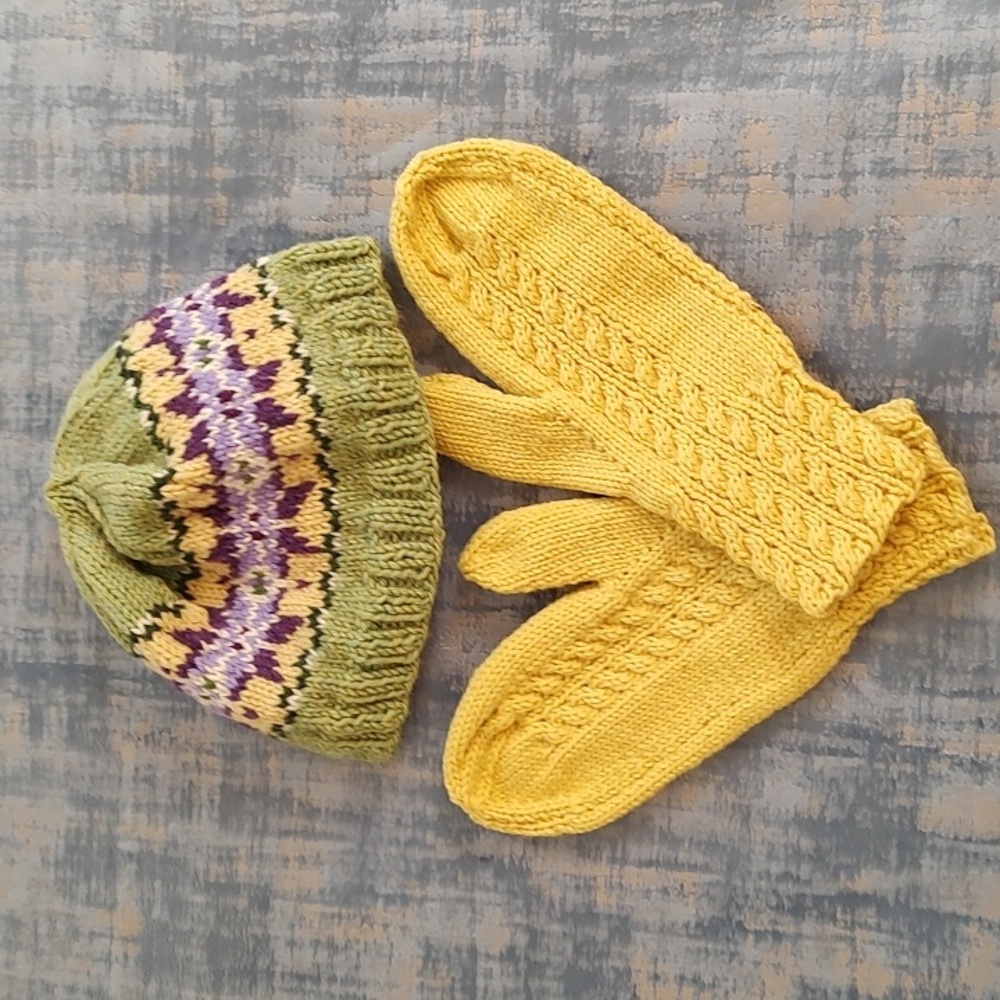 Hand Knit Fair Isle Beanie Hat & Mitten Bundle